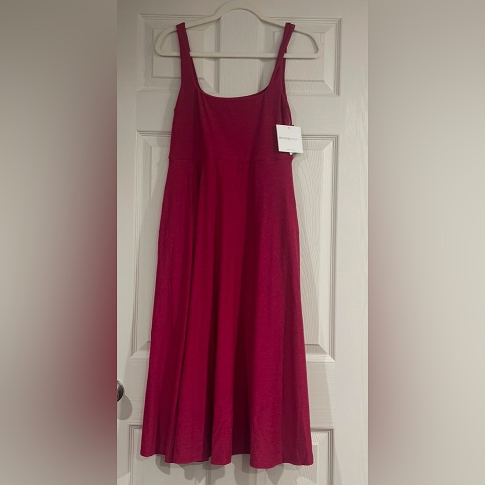 NWT Beyond Yoga Featherweight at the Ready Square Neck Dress